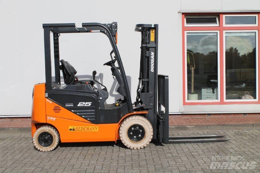 Doosan B25NS Elektrikli forkliftler