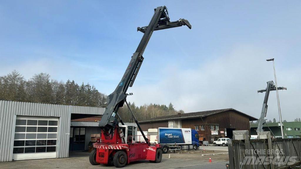 CVS Ferrari F258.6 Konteyner istifleyiciler - reach stacker