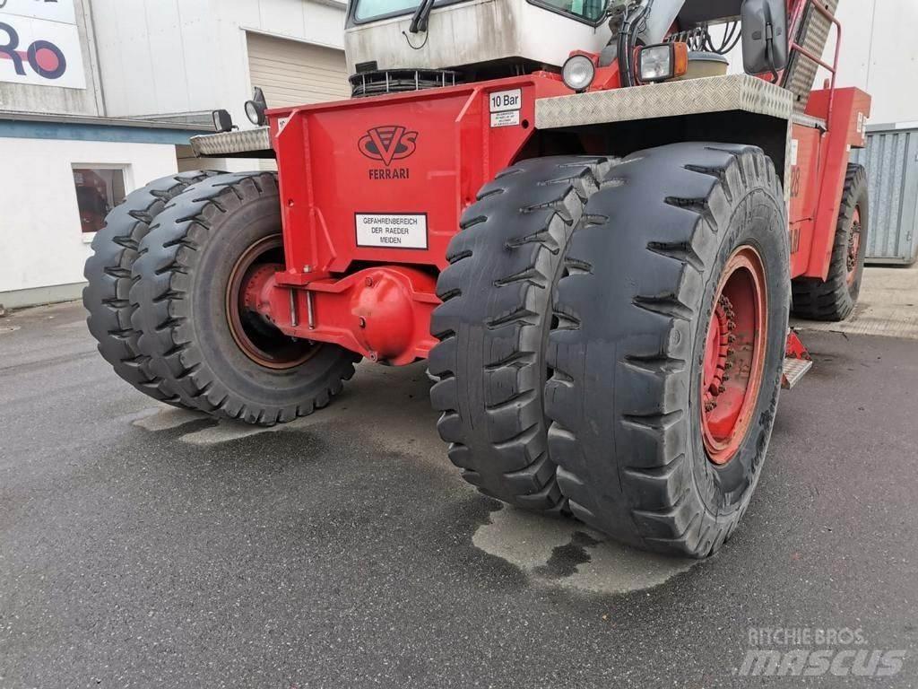 CVS Ferrari F328PB Konteyner istifleyiciler - reach stacker