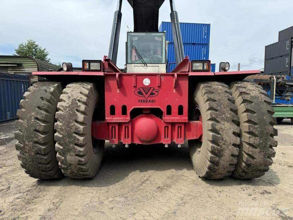 CVS Ferrari F479.5 Konteyner istifleyiciler - reach stacker