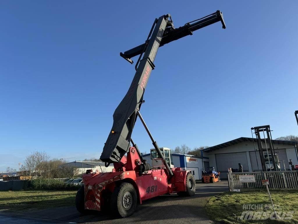 CVS Ferrari F481 Konteyner istifleyiciler - reach stacker