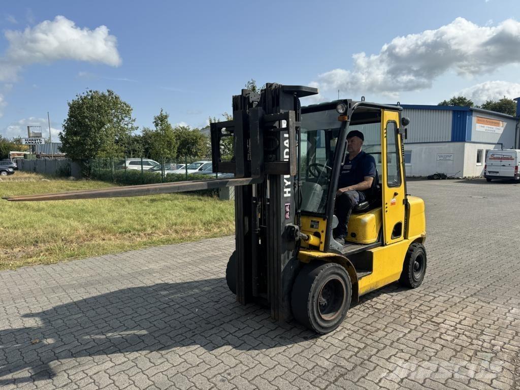 Hyundai 33D-7E Dizel forkliftler