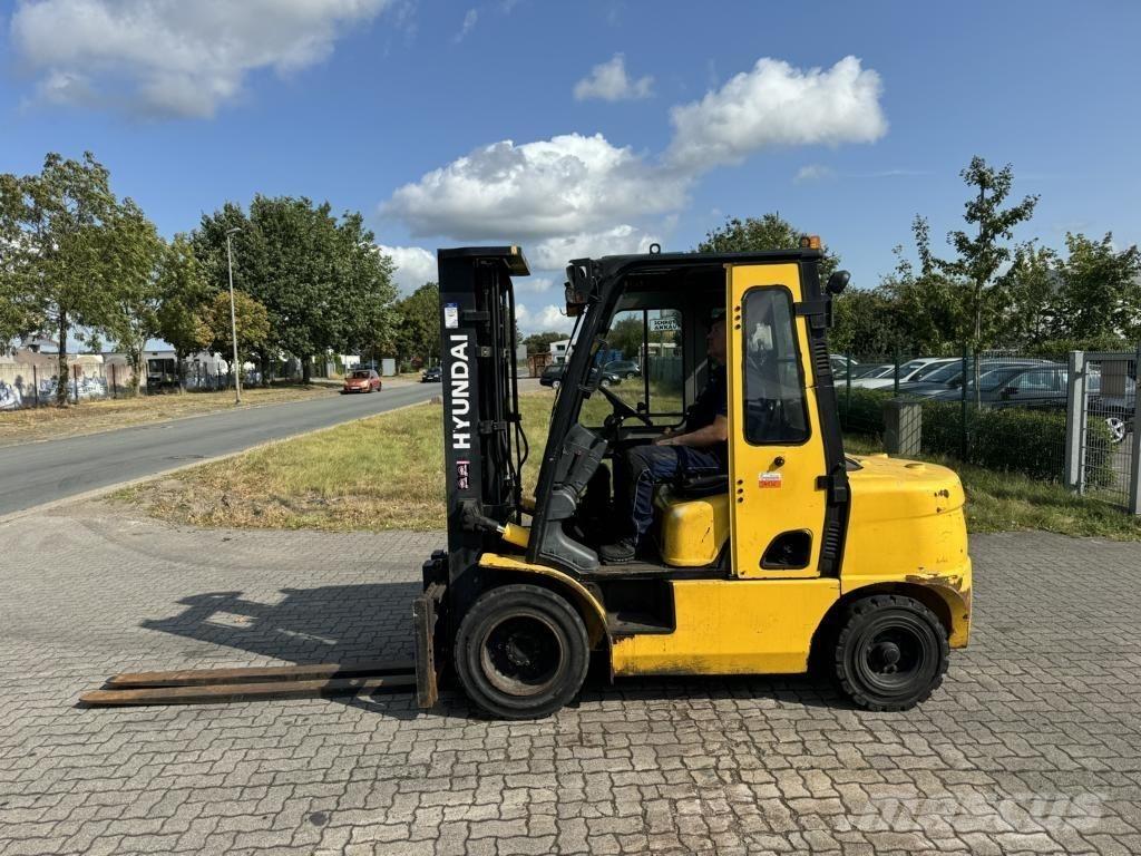 Hyundai 33D-7E Dizel forkliftler