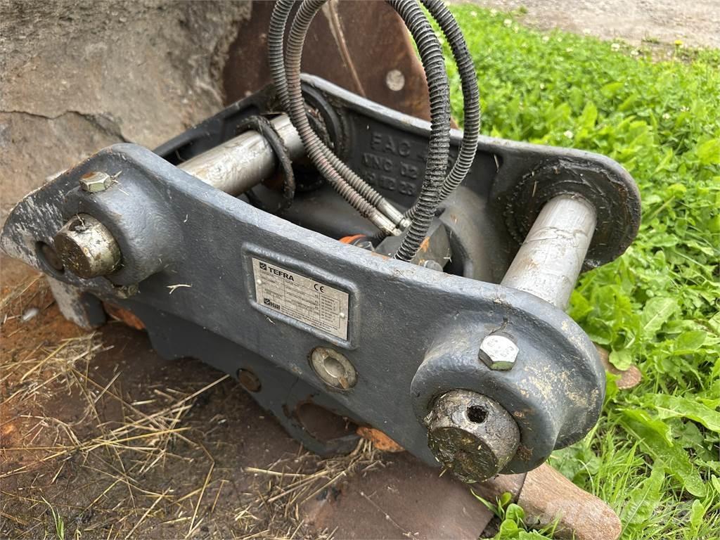  Tefra quick hitch Diger