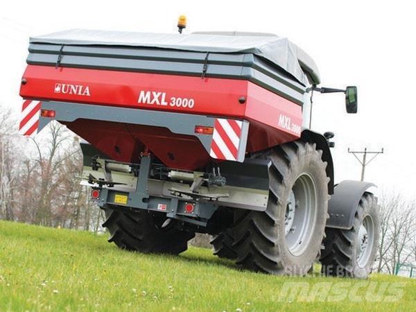 Unia MX 1600 Gübre dagitma tankerleri