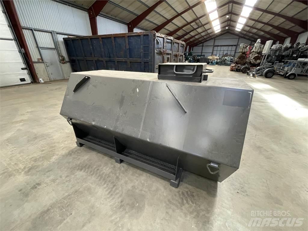  2000 ltr (ca) dieseltank Diger parçalar