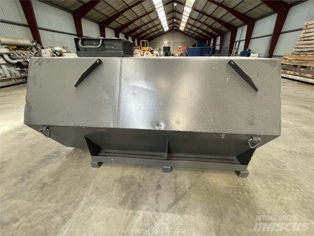  2000 ltr (ca) dieseltank Diger parçalar