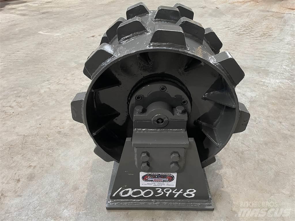  450 mm kompaktorhjul Pnömatik lastikli silindirler