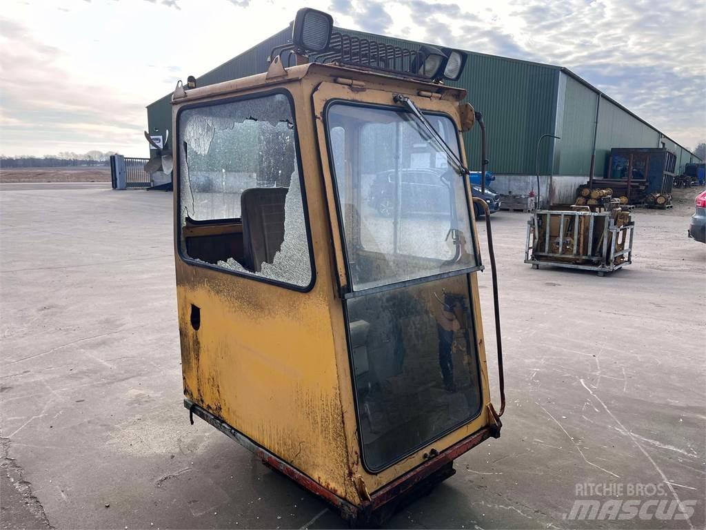 Åkerman H10B Førerhus Diger parçalar