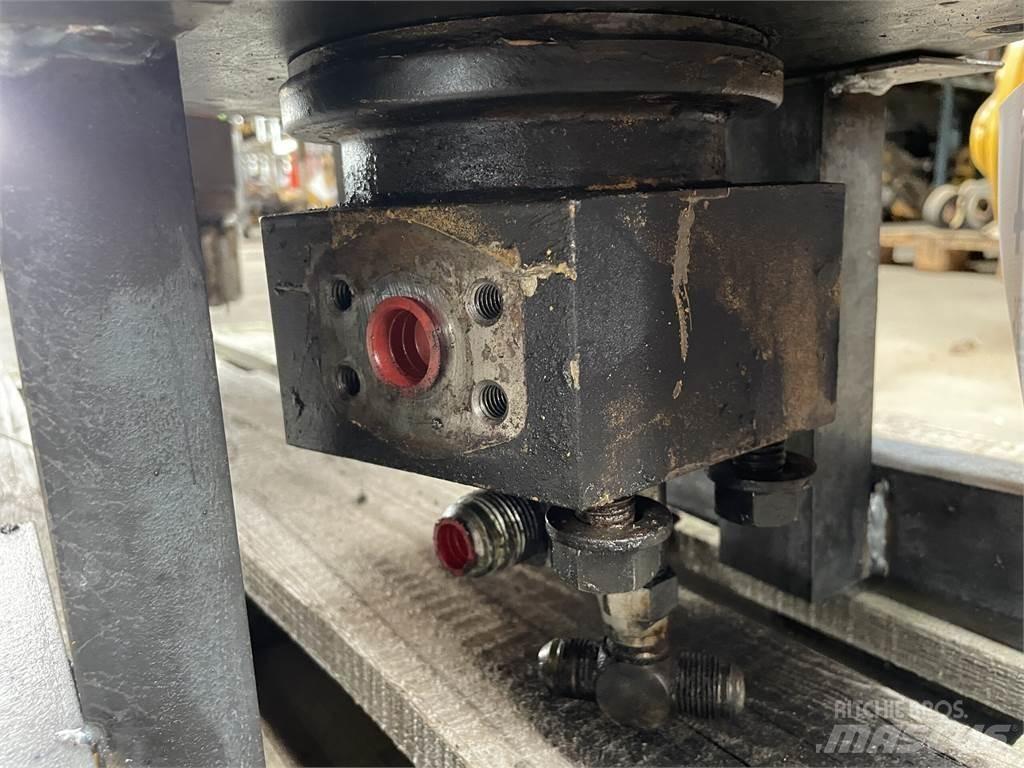 CAT 215LC svirvel Hidrolik
