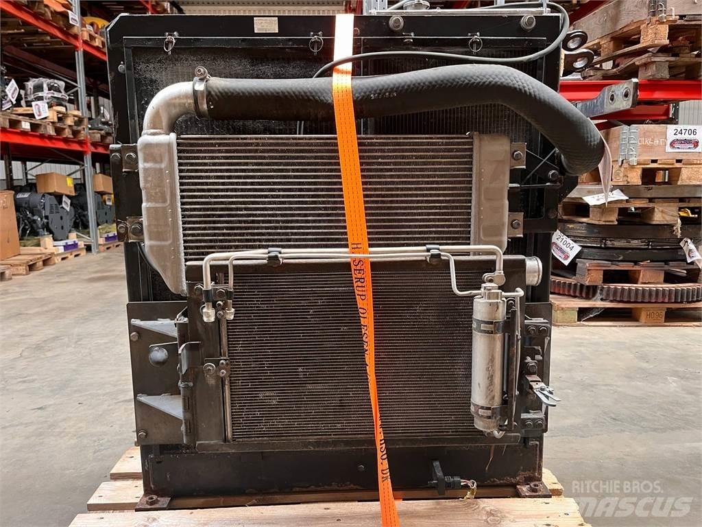 CAT 323D køler Motorlar