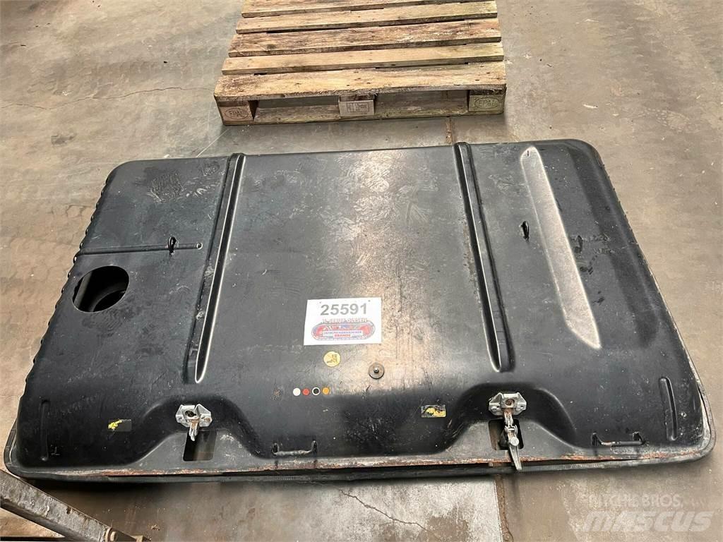 CAT 323D motorhjelm Diger parçalar
