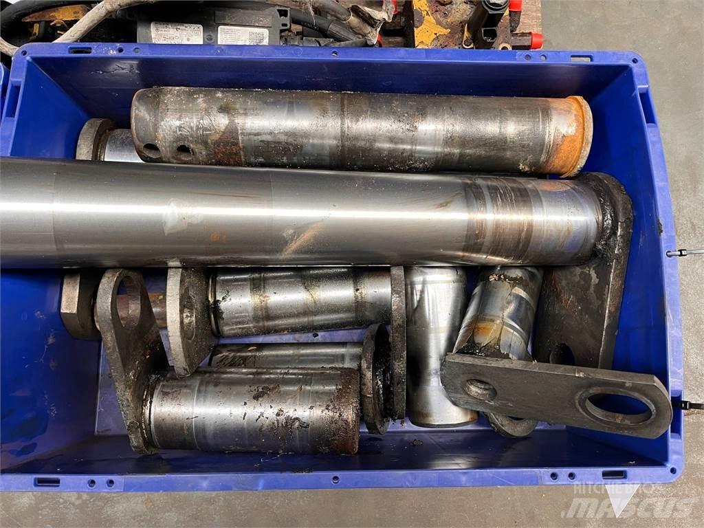 CAT 323D navler Diger parçalar