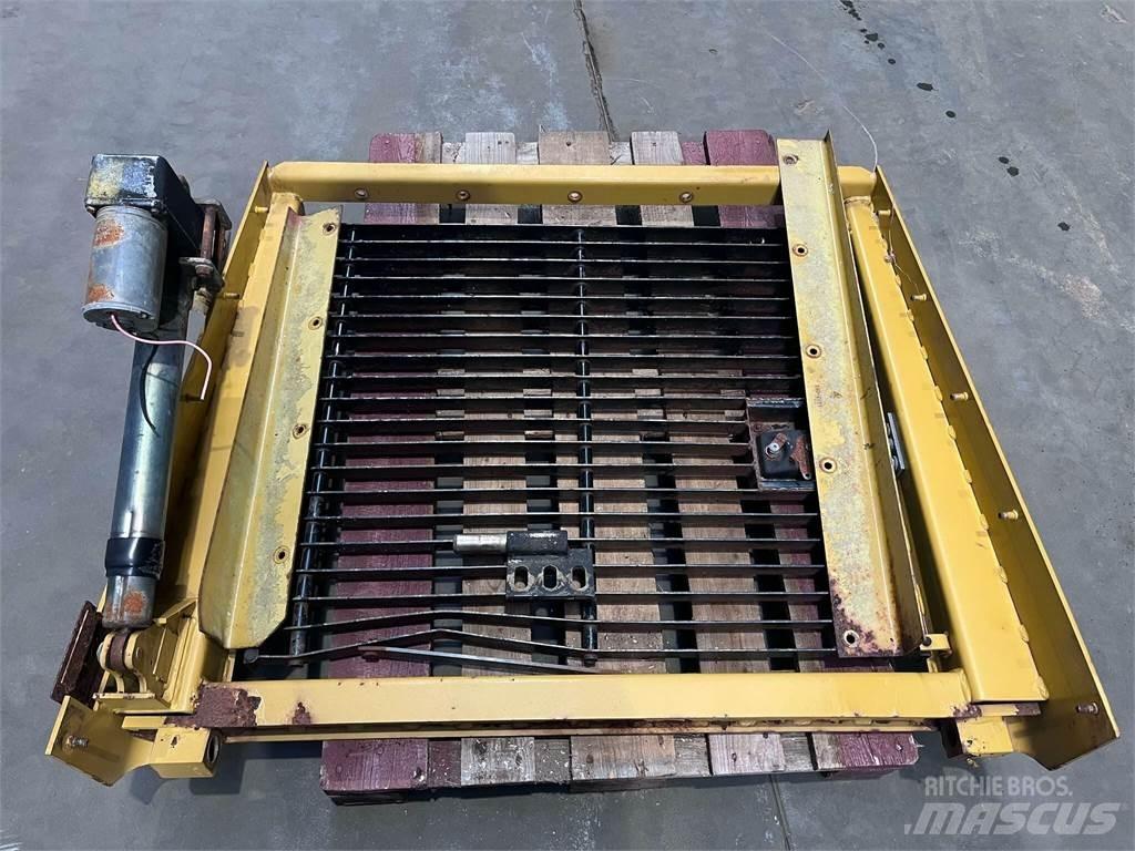 CAT 962GII Kølergrill Diger parçalar