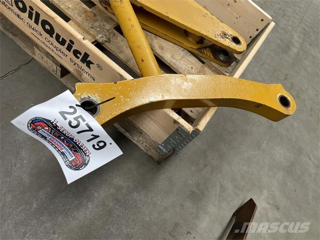 Hydrema WL550B Skovl link Diger parçalar