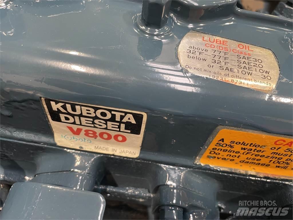 Kubota V800 motor - 4 cyl. Motorlar