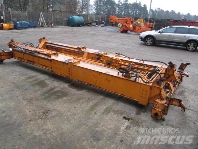  Spreader 20 to 40 ft. Depolama konteynerleri