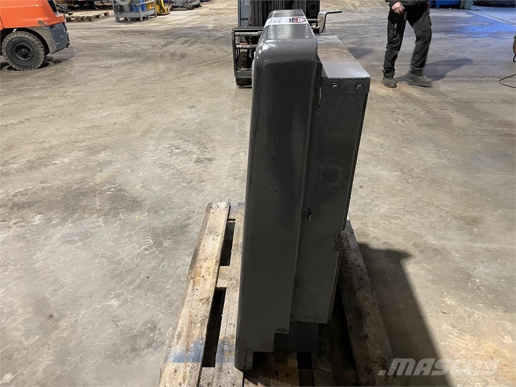 Volvo L70B kølerhjelm Diger parçalar