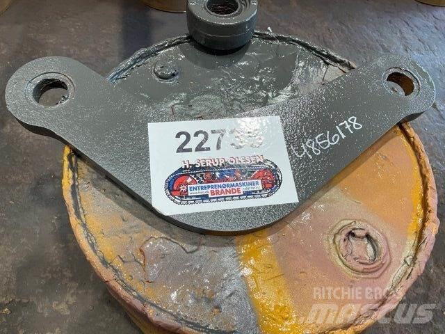 Volvo L90B Link Arm Diger parçalar