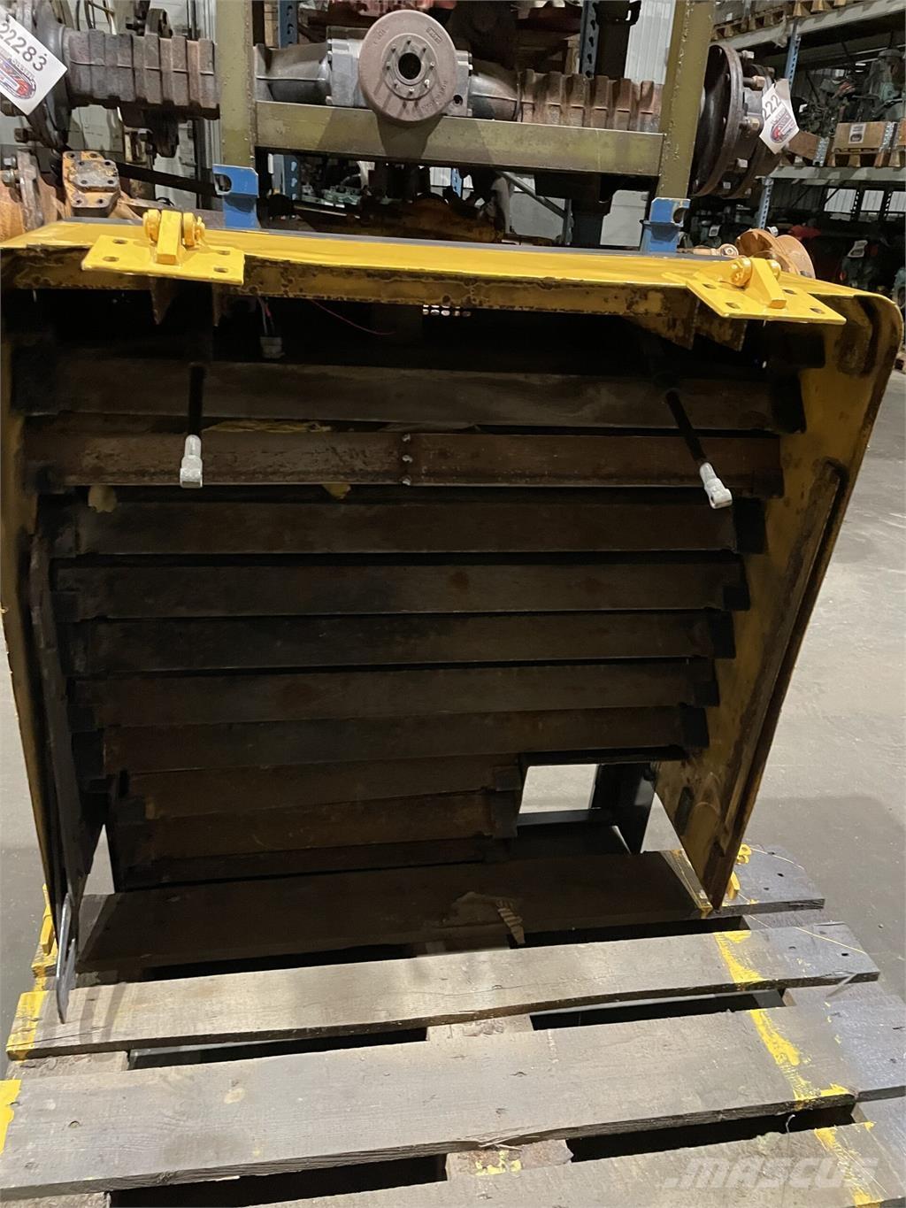 Volvo L90C kølerhjelm Diger parçalar