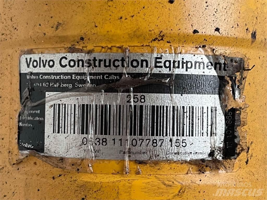 Volvo L90E styrecylinder Hidrolik