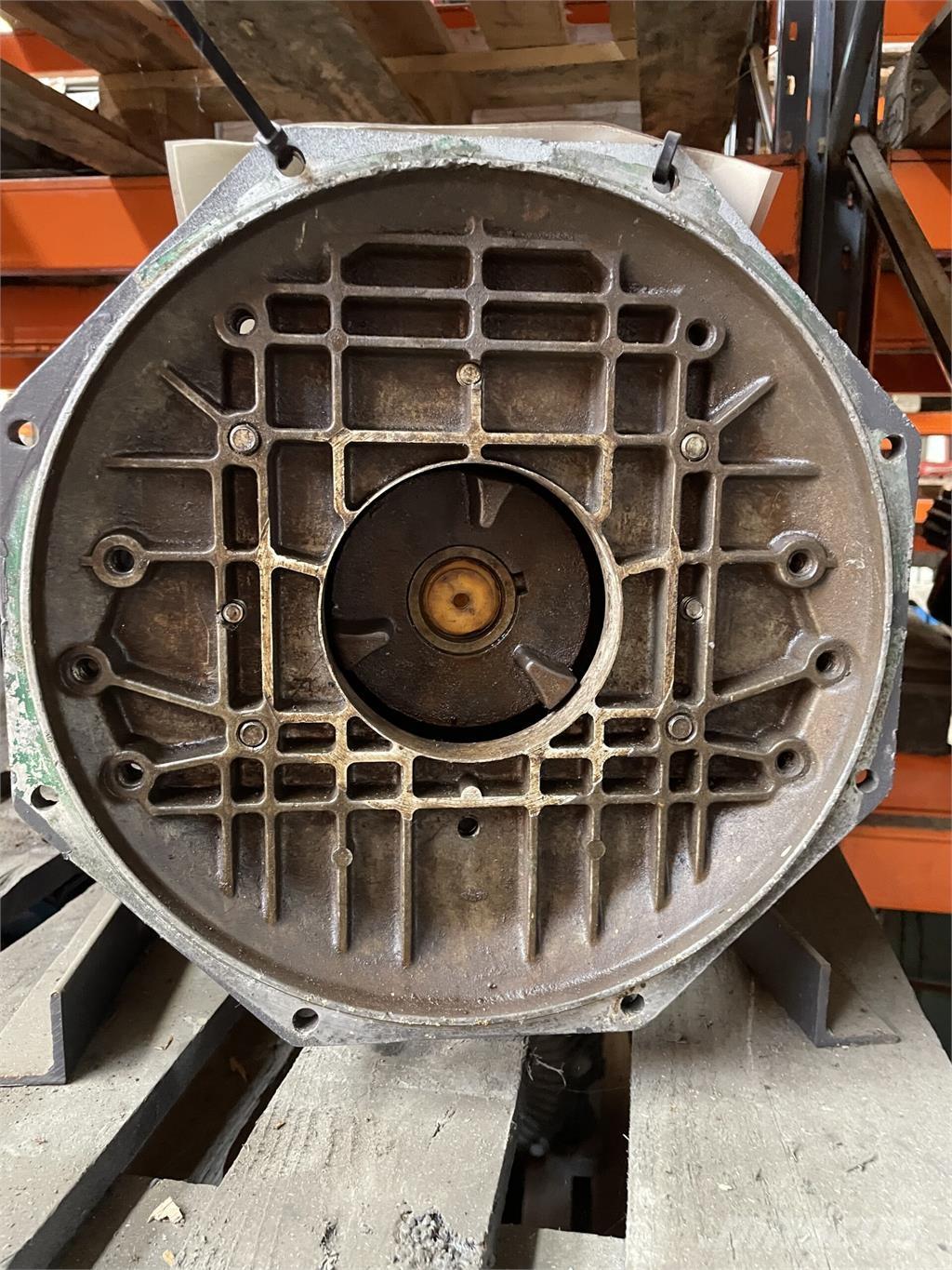 Volvo Penta Marinegear Sanzumanlar