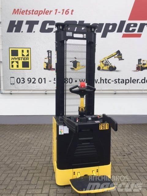 Hyster S1.5S Yaya kumandali istif makinasi