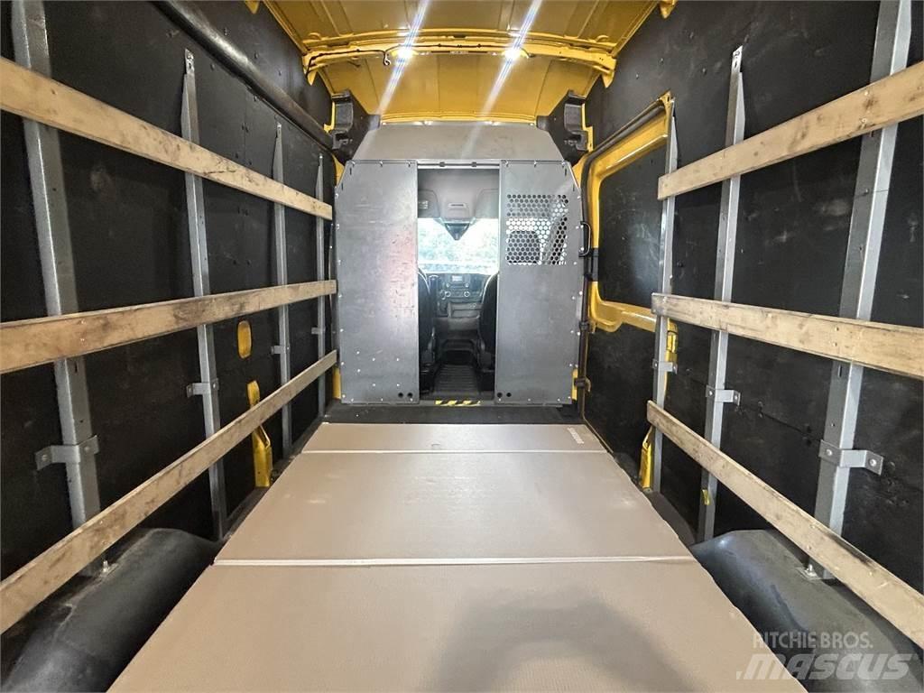 Ford Transit 250 Pikaplar