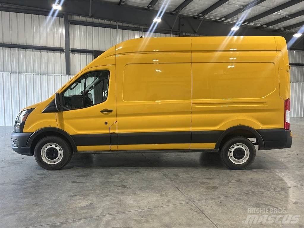 Ford Transit 250 Pikaplar