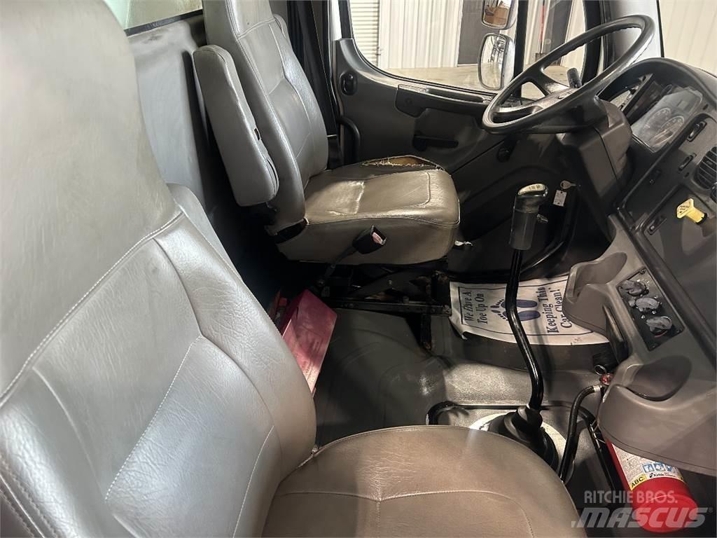 Freightliner M2 Diger kamyonlar