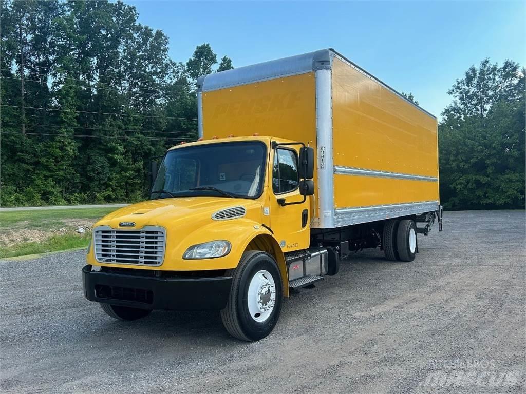 Freightliner M2106 Kapali kasa kamyonlar