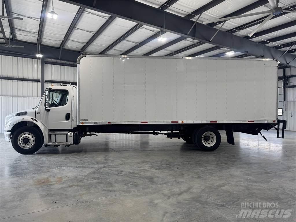 Freightliner M2106 Kapali kasa kamyonlar