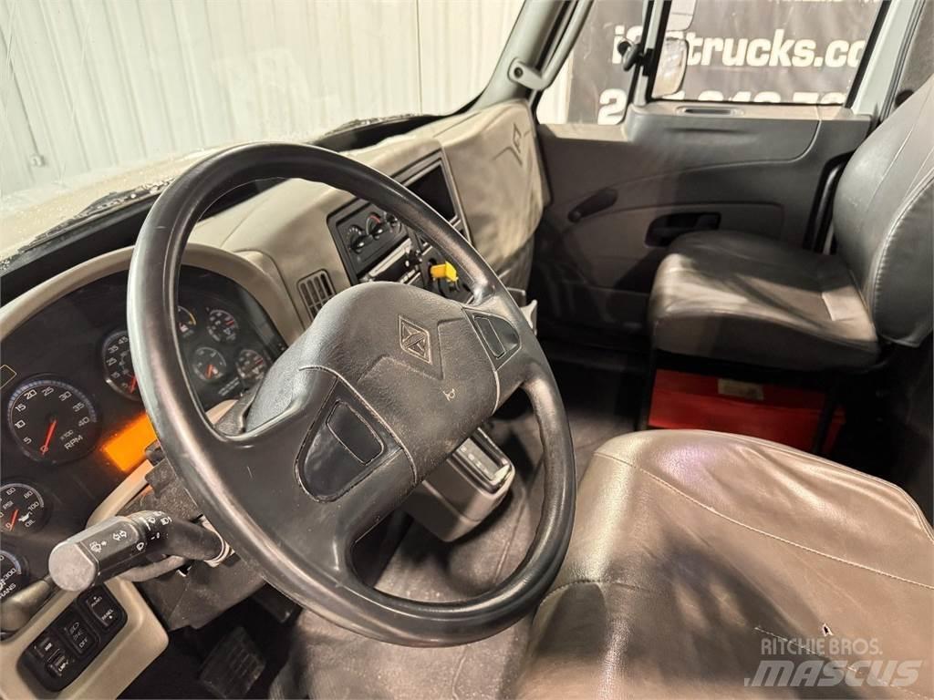 International 4300 Flatbed kamyonlar