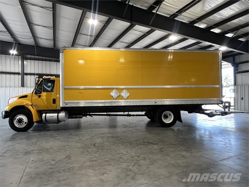 International 4300 Kapali kasa kamyonlar
