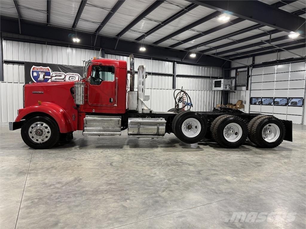 Kenworth W900L Çekiciler