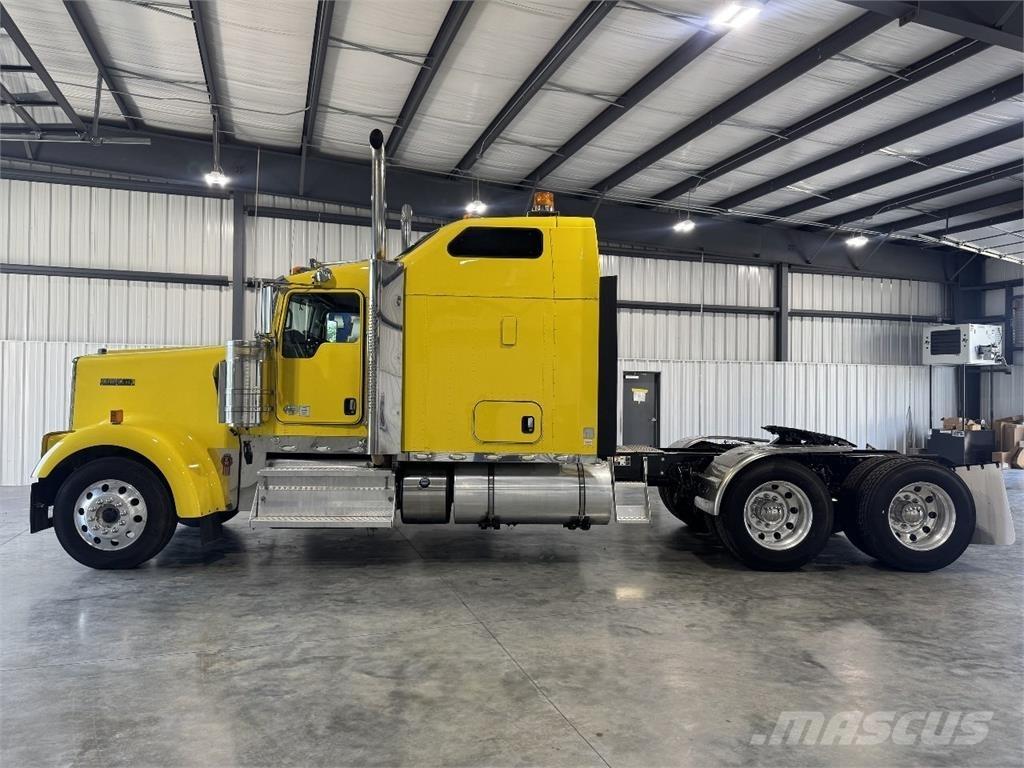 Kenworth W900L Çekiciler