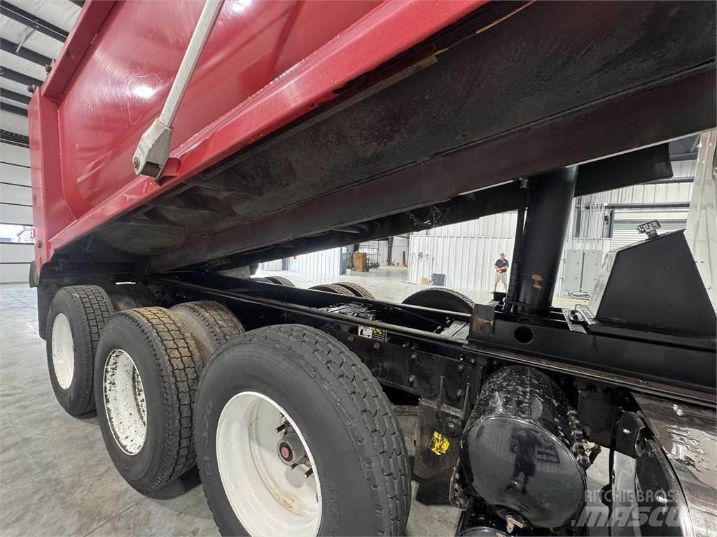 Mack GU713 Damperli kamyonlar