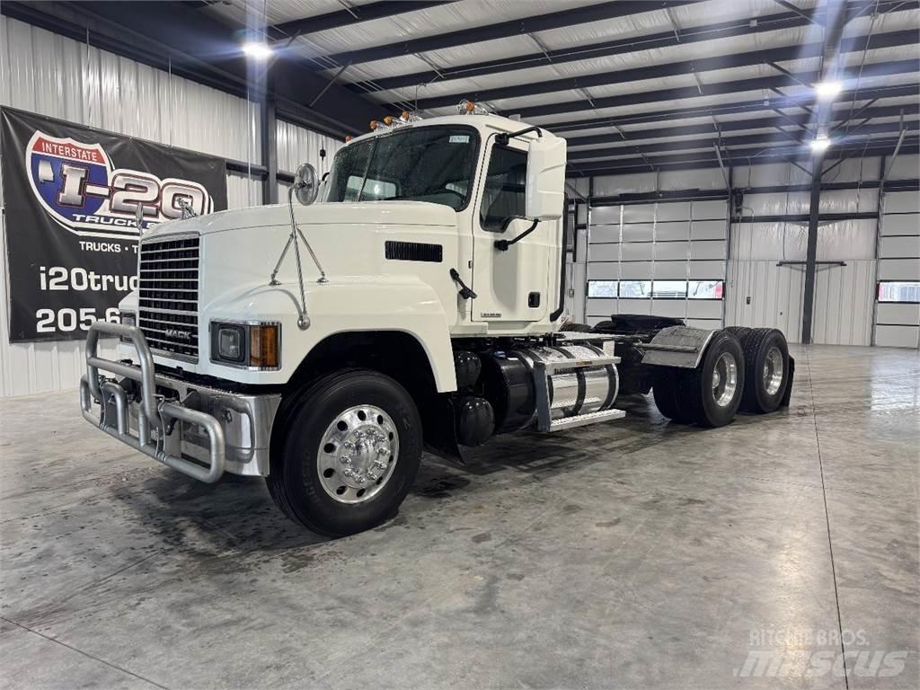 Mack Pinnacle Çekiciler