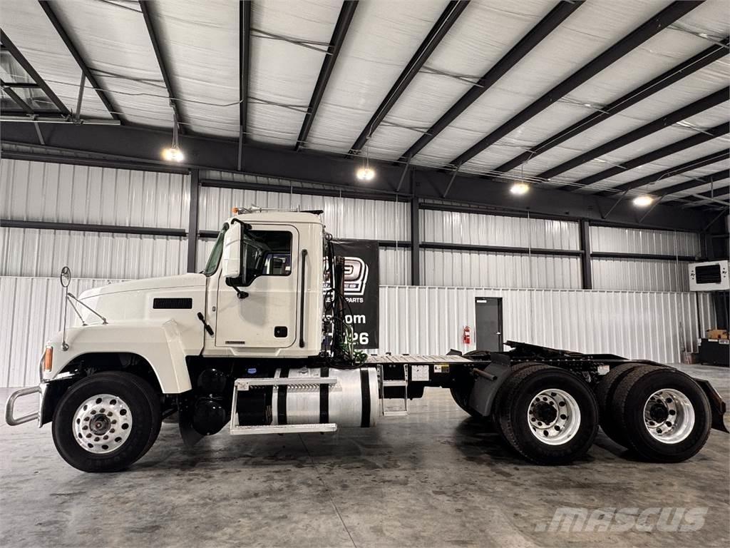 Mack Pinnacle Çekiciler