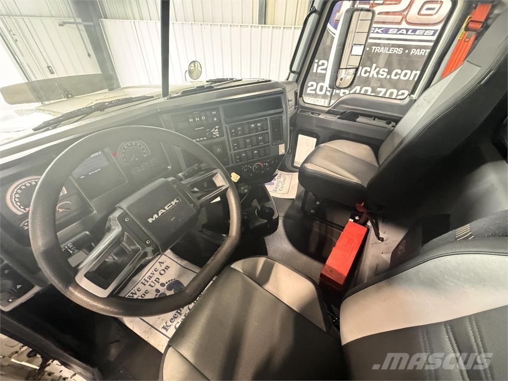 Mack Pinnacle Çekiciler