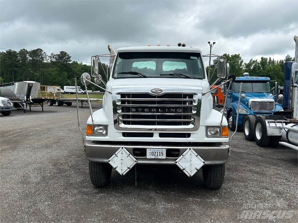 Sterling L7500 Flatbed kamyonlar