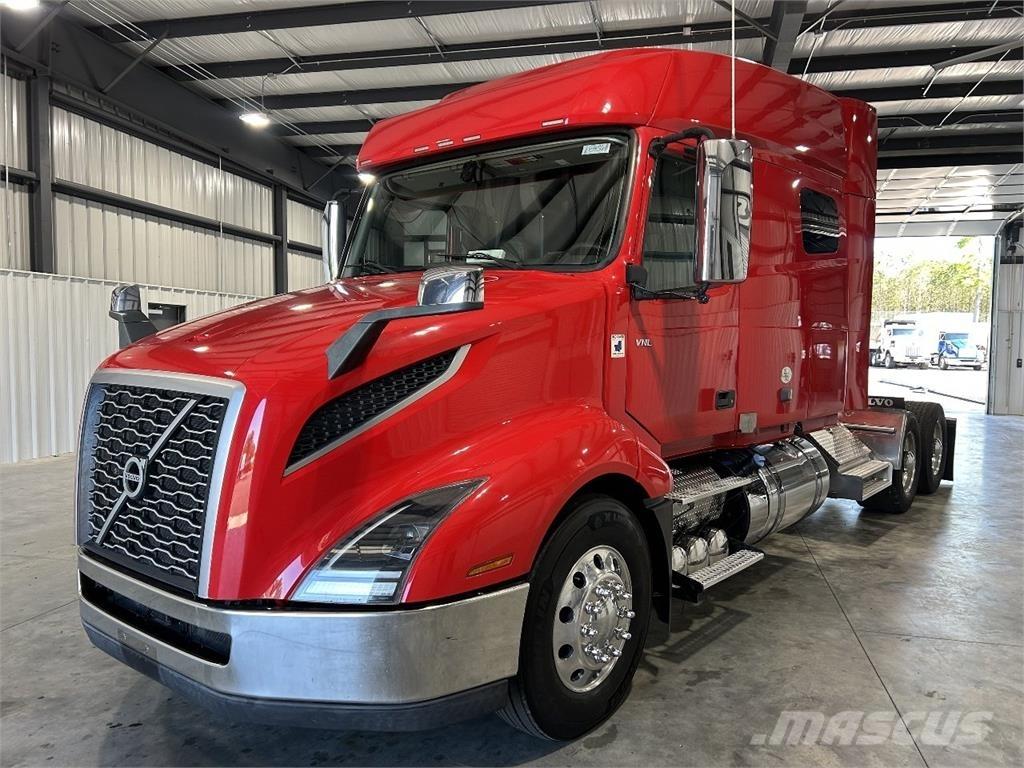 Volvo VNL64T740 Çekiciler