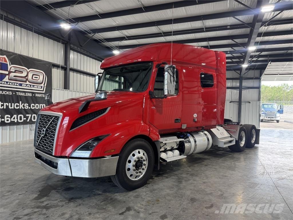 Volvo VNL64T740 Çekiciler