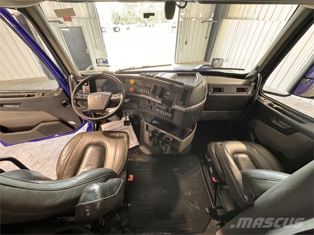 Volvo VNL860 Çekiciler