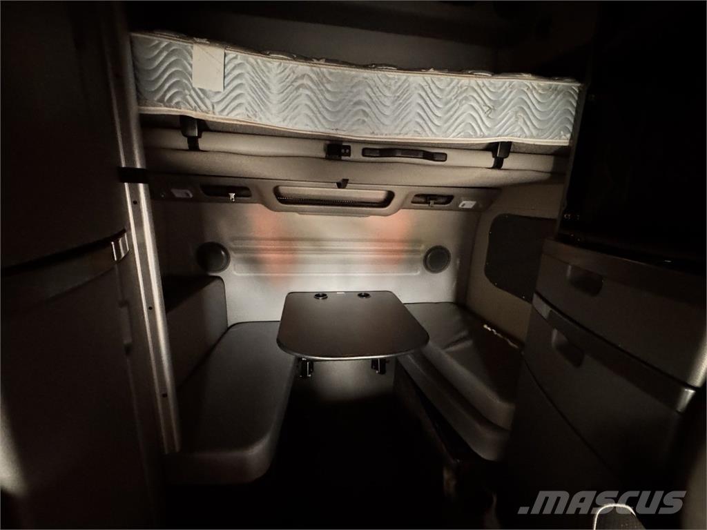 Volvo VNL860 Çekiciler