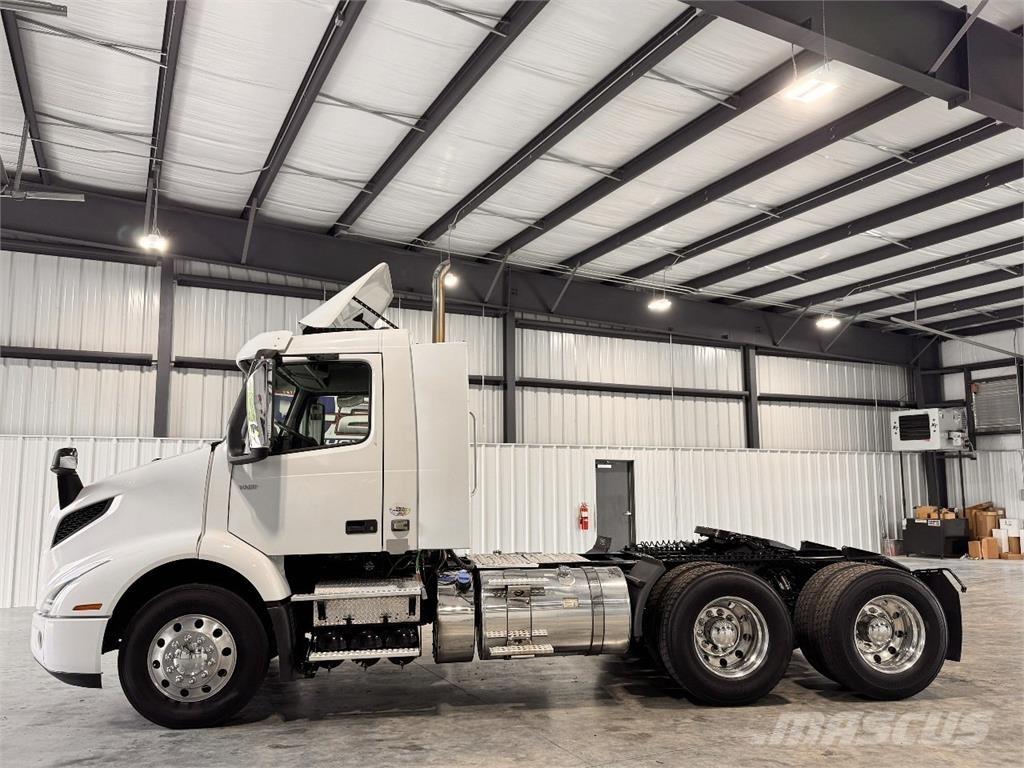 Volvo VNR64T300 Çekiciler
