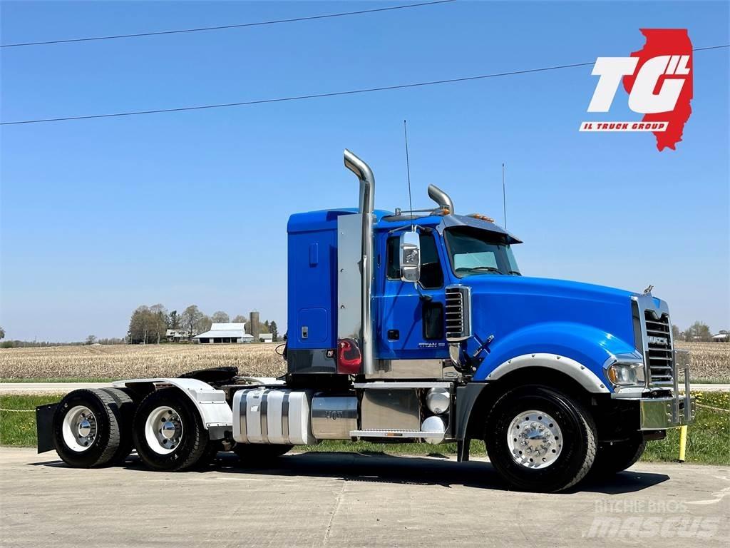 Mack Titan TD713 Çekiciler