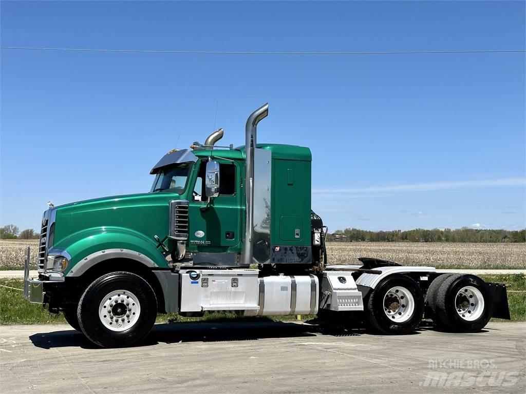 Mack Titan TD713 Çekiciler