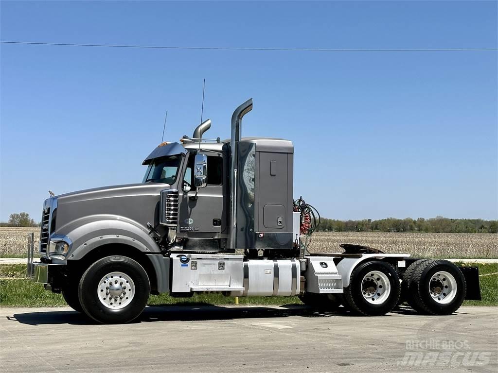 Mack Titan TD713 Çekiciler