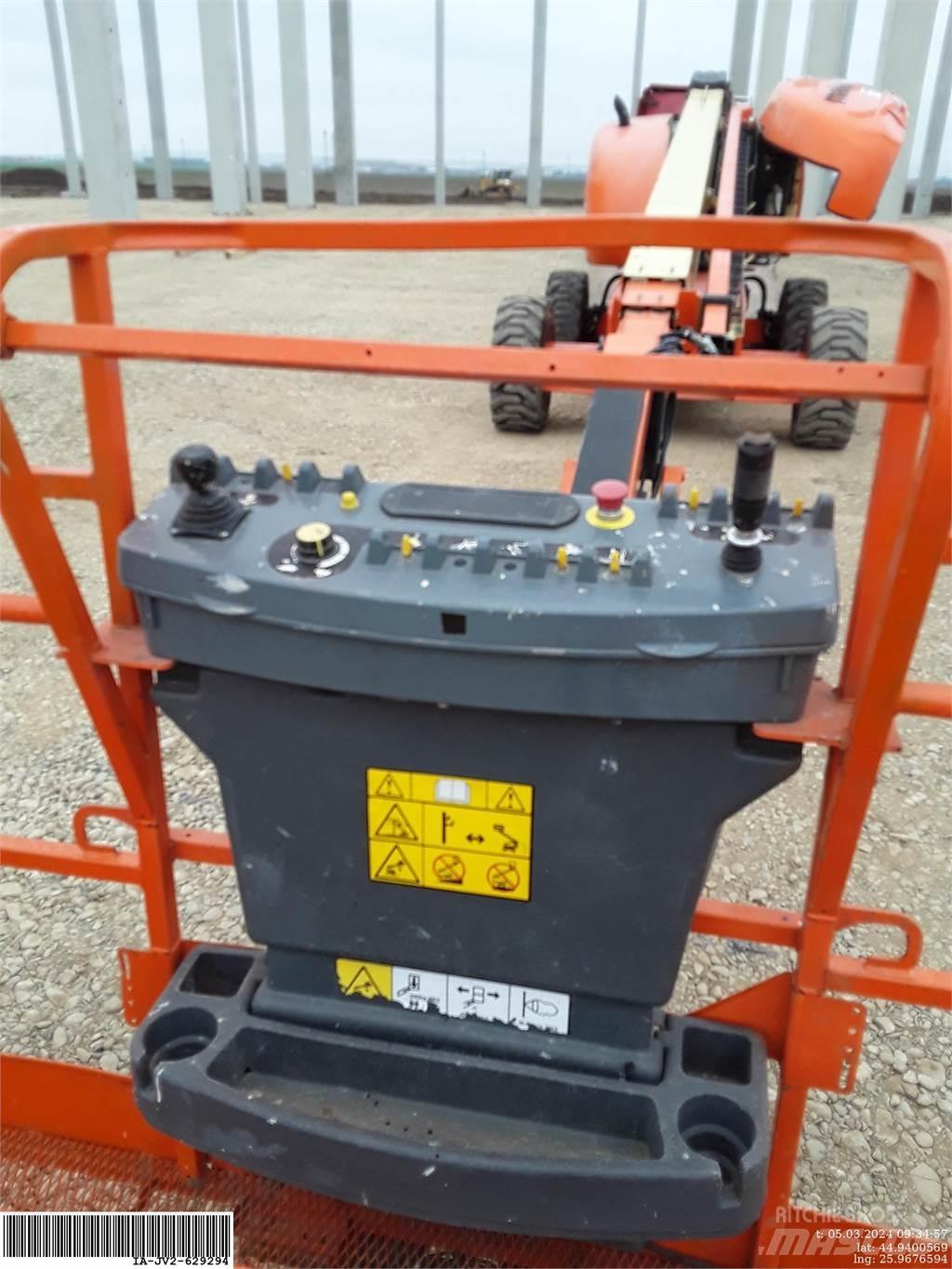 JLG 660SJ Körüklü personel platformları